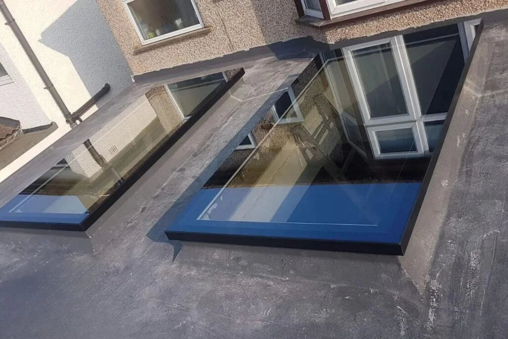 Dachfenster Flachdach – rahmenlos – feststehend – 3-fach – 800 × 1500 mm – Detailansicht